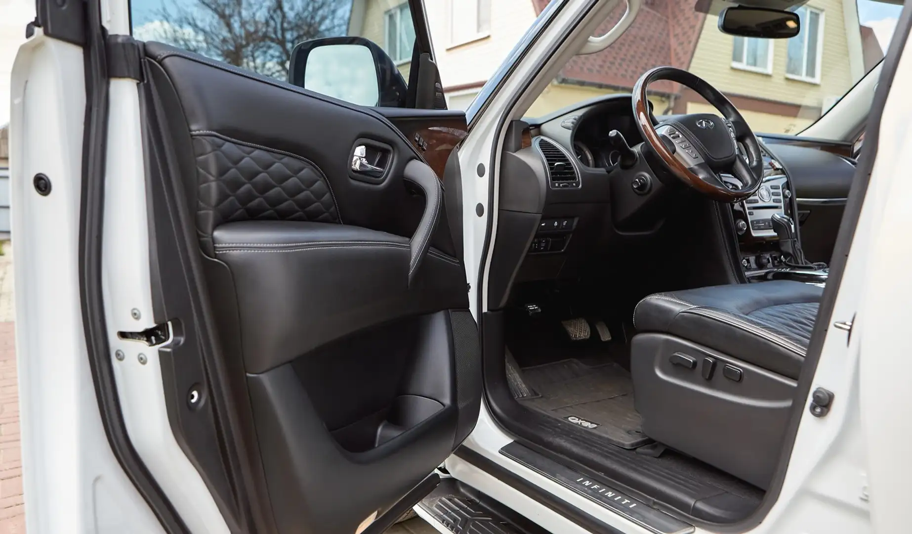 Infiniti QX80 Blanco - 1