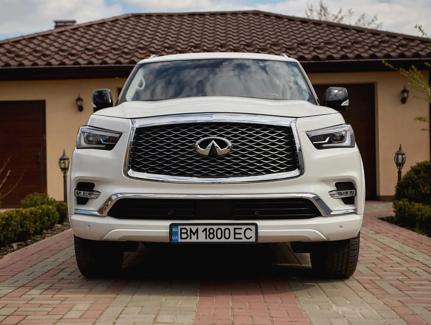 Infiniti QX80 Blanco - 2