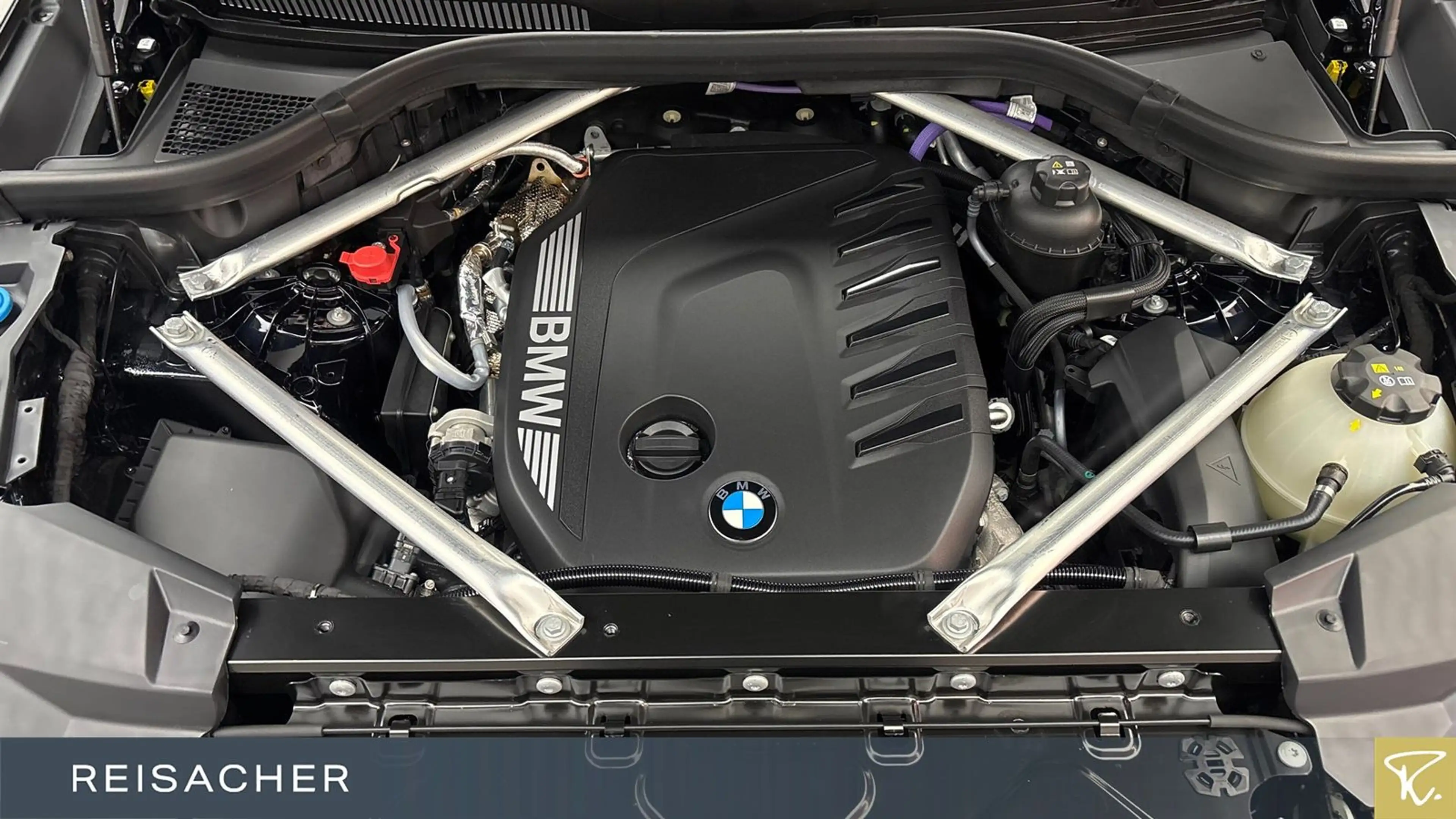 BMW X6 xDrive40d A M-Sport PRO,Pano,AHK,DAProf,Autom — photo 7