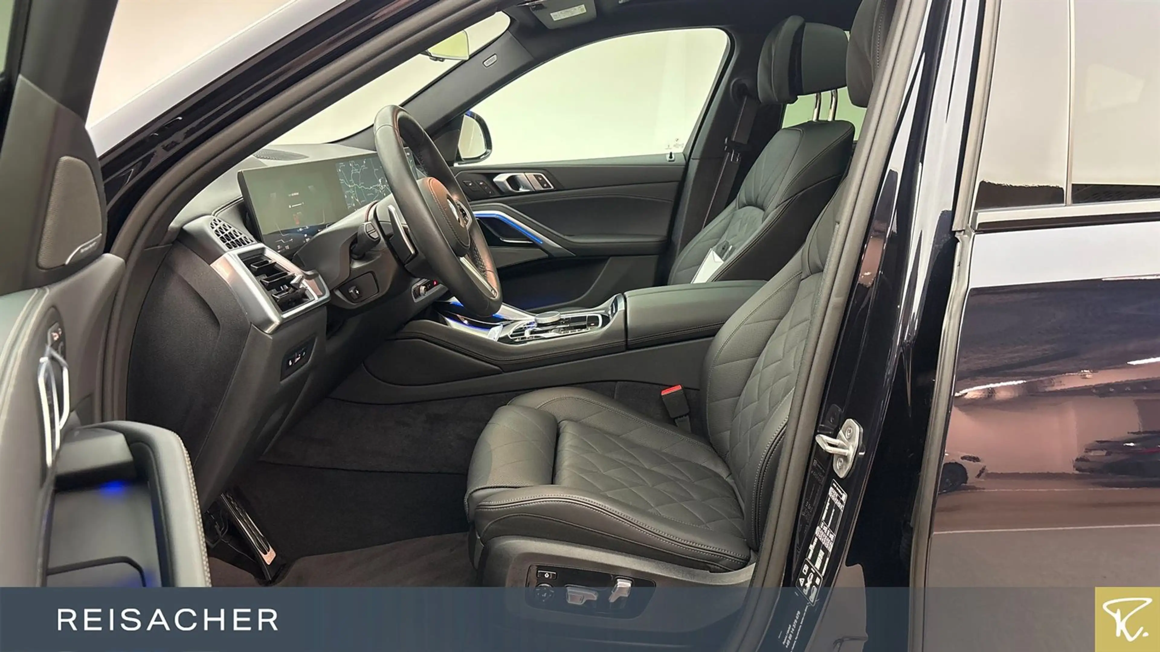 BMW X6 xDrive40d A M-Sport PRO,Pano,AHK,DAProf,Autom — photo 4
