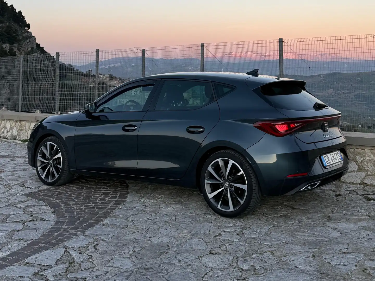 SEAT Leon Leon 2.0 tdi FR 150cv dsg Grigio - 1