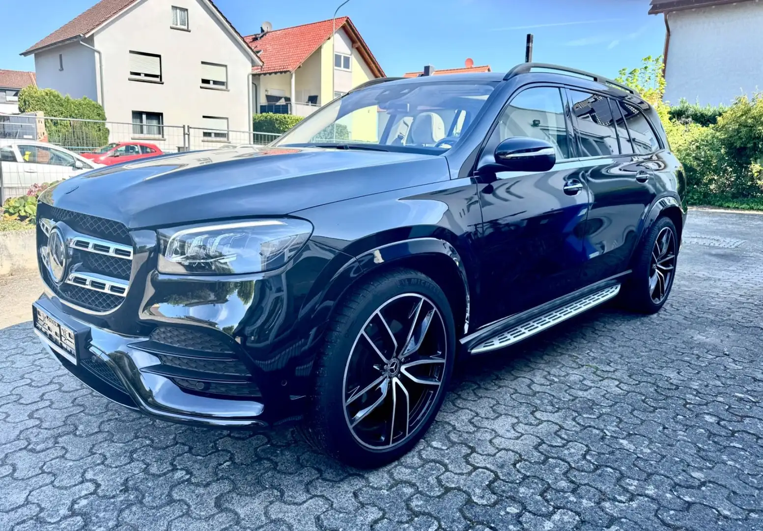 Mercedes-Benz GLS 400 4M*AMG*Burmester*HUP*360*STHZ* Noir - 1