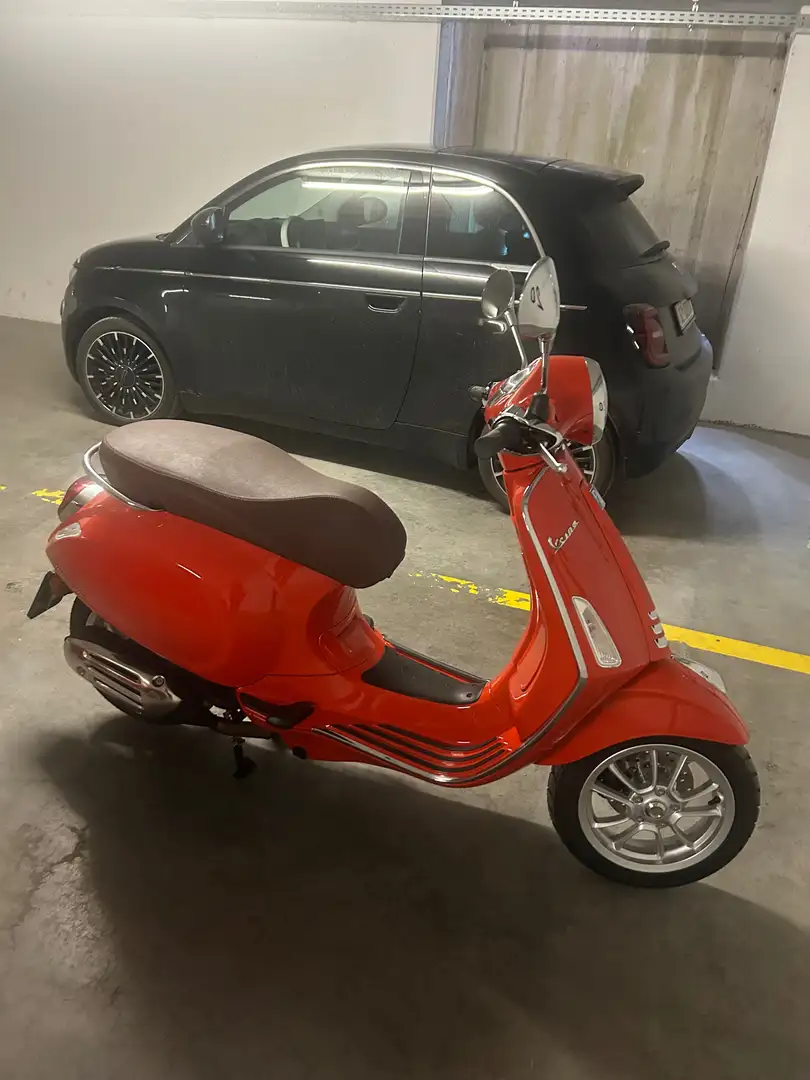 Piaggio Primavera Vespa Naranja - 1