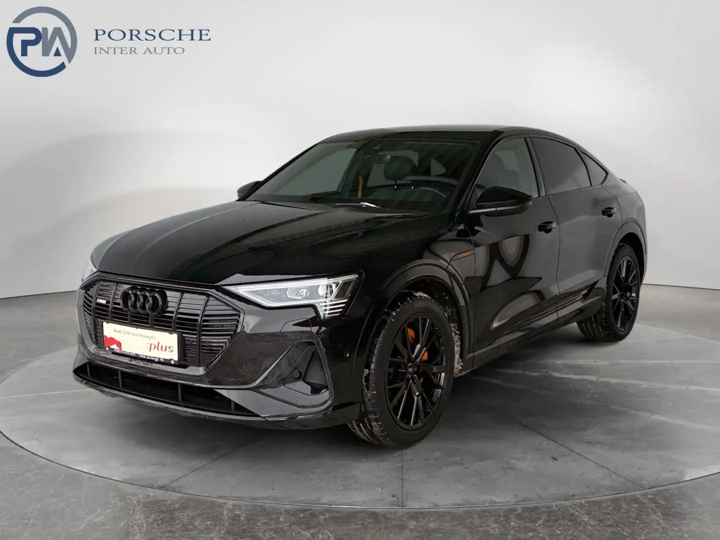 Audi e-tron 55 quattro S line Schwarz - 1