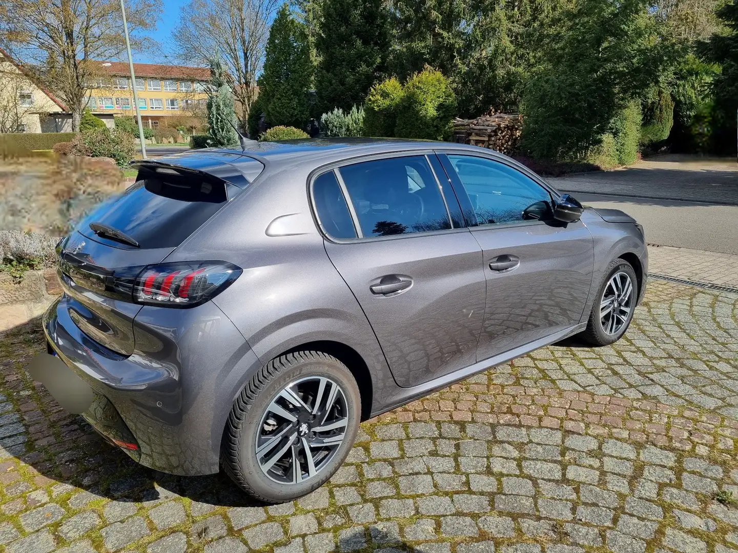 Peugeot 208 Allure 1.2 Sitzheizung LED Grau Metallic Grau - 2