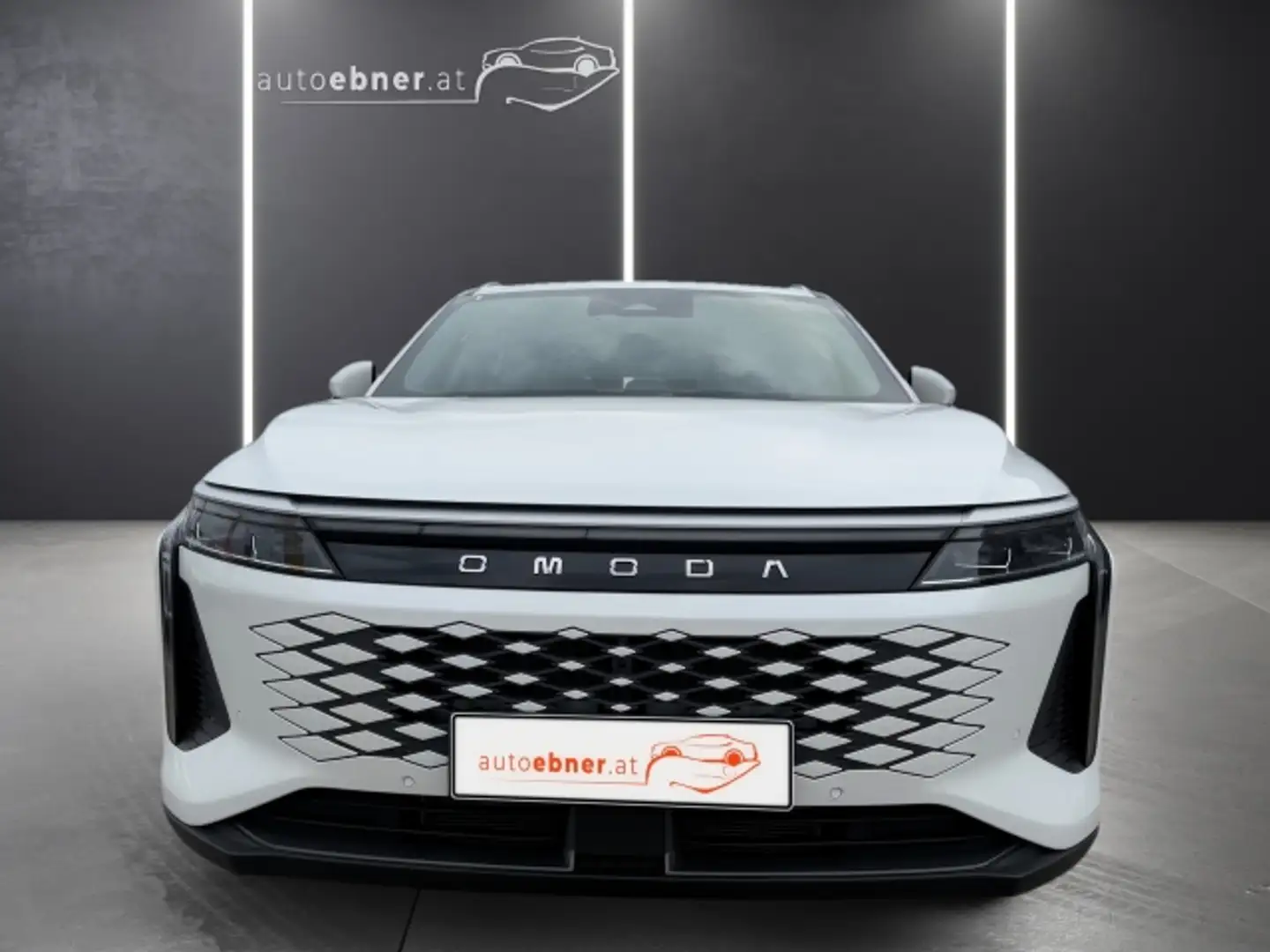 Omoda 9 Omoda 9 Plug-In Hybrid mit SHS und Allrad Weiß - 2