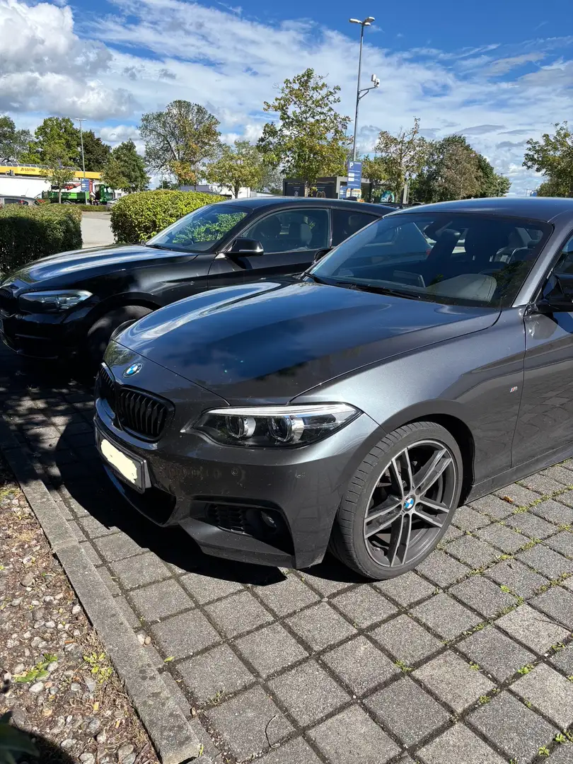 BMW 220 d / M-Sport / TÜV neu / unfallfrei / scheckheft Grau - 1