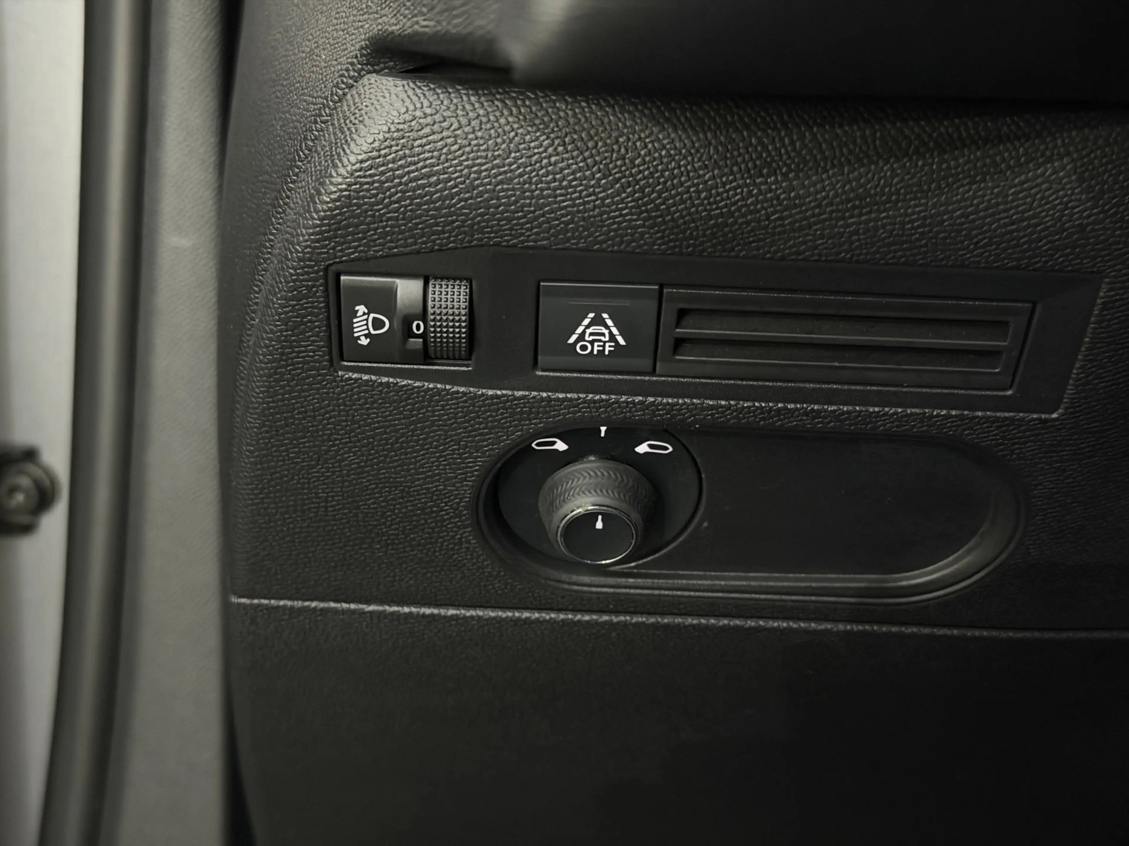 DS Automobiles DS 3 Crossback 1.2 PureTech Business Camera, Apple carplay, Rijst — photo 28