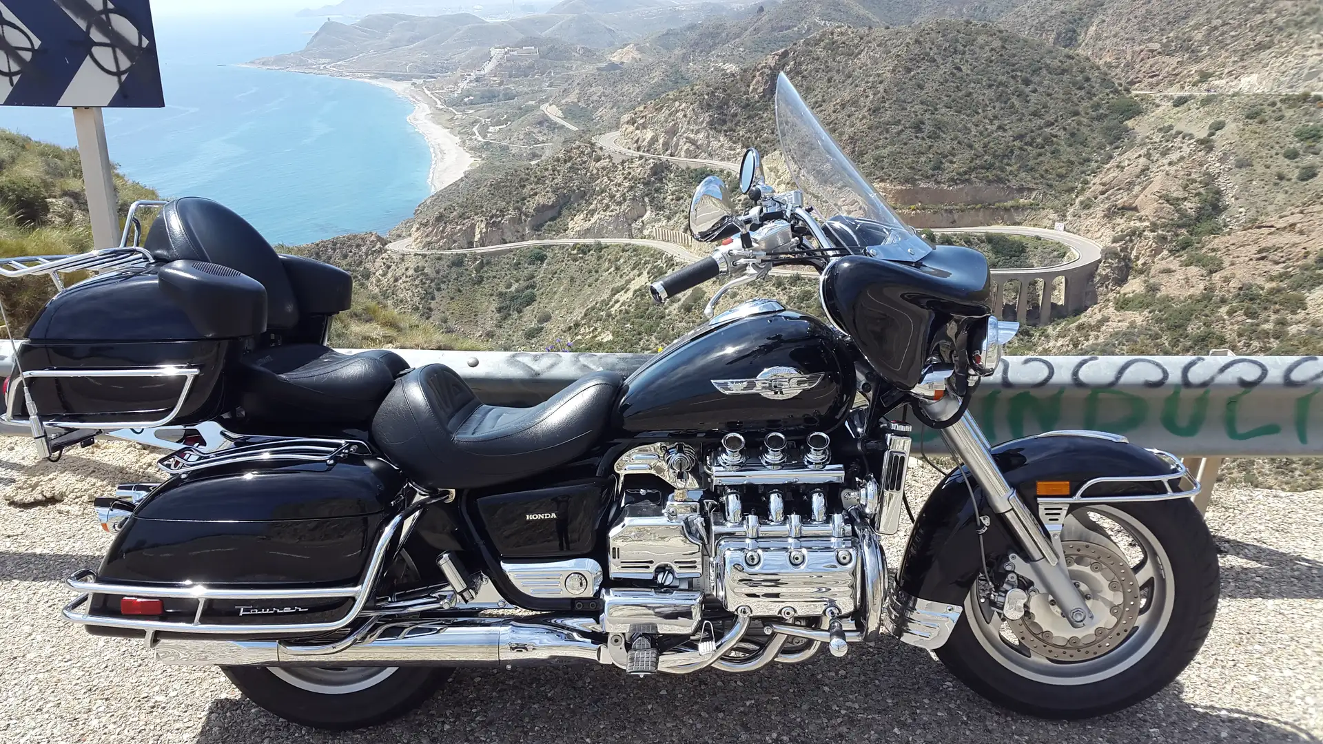 Honda F 6 C Valkyrie Touring Negro - 1