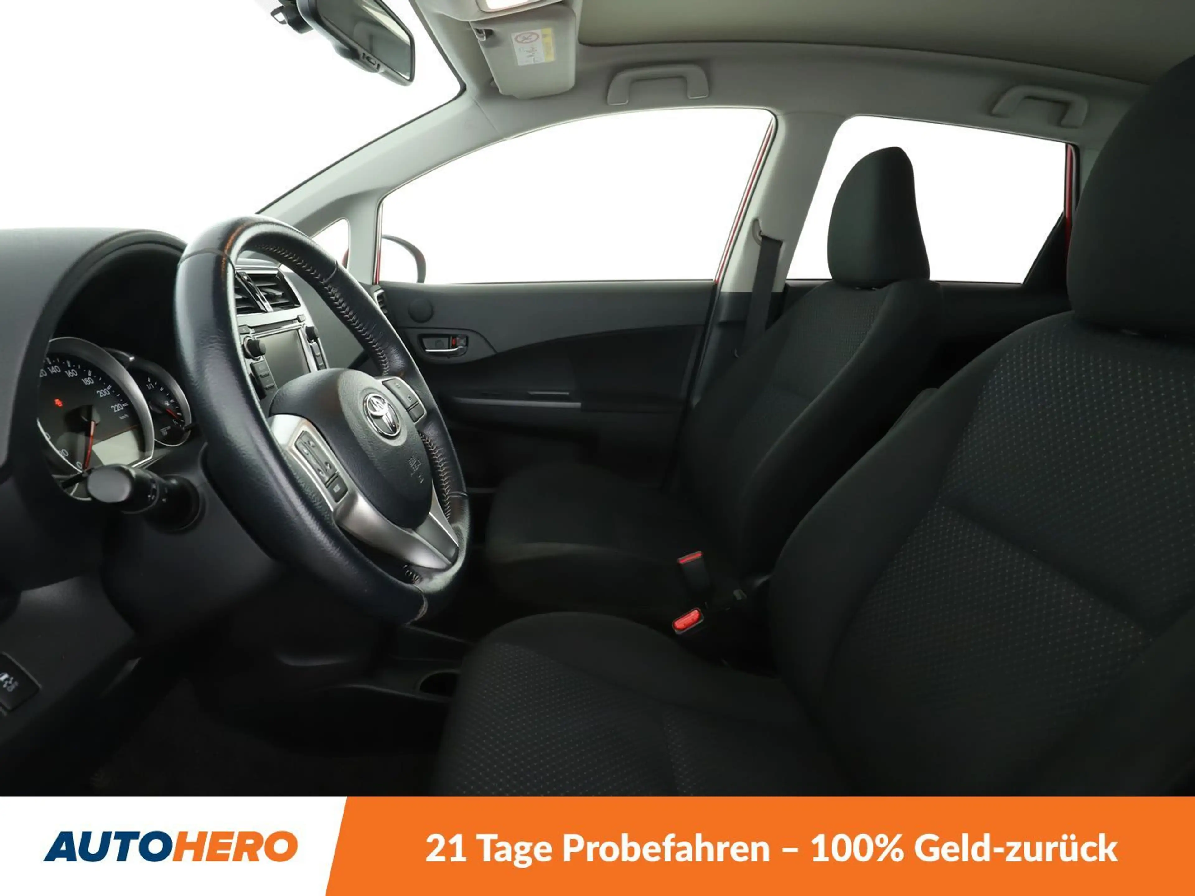 Toyota Verso-S 1.33 Dual VVT-i Club *NAVI*TEMPO*CAM*PDC*KLIMA* — photo 10