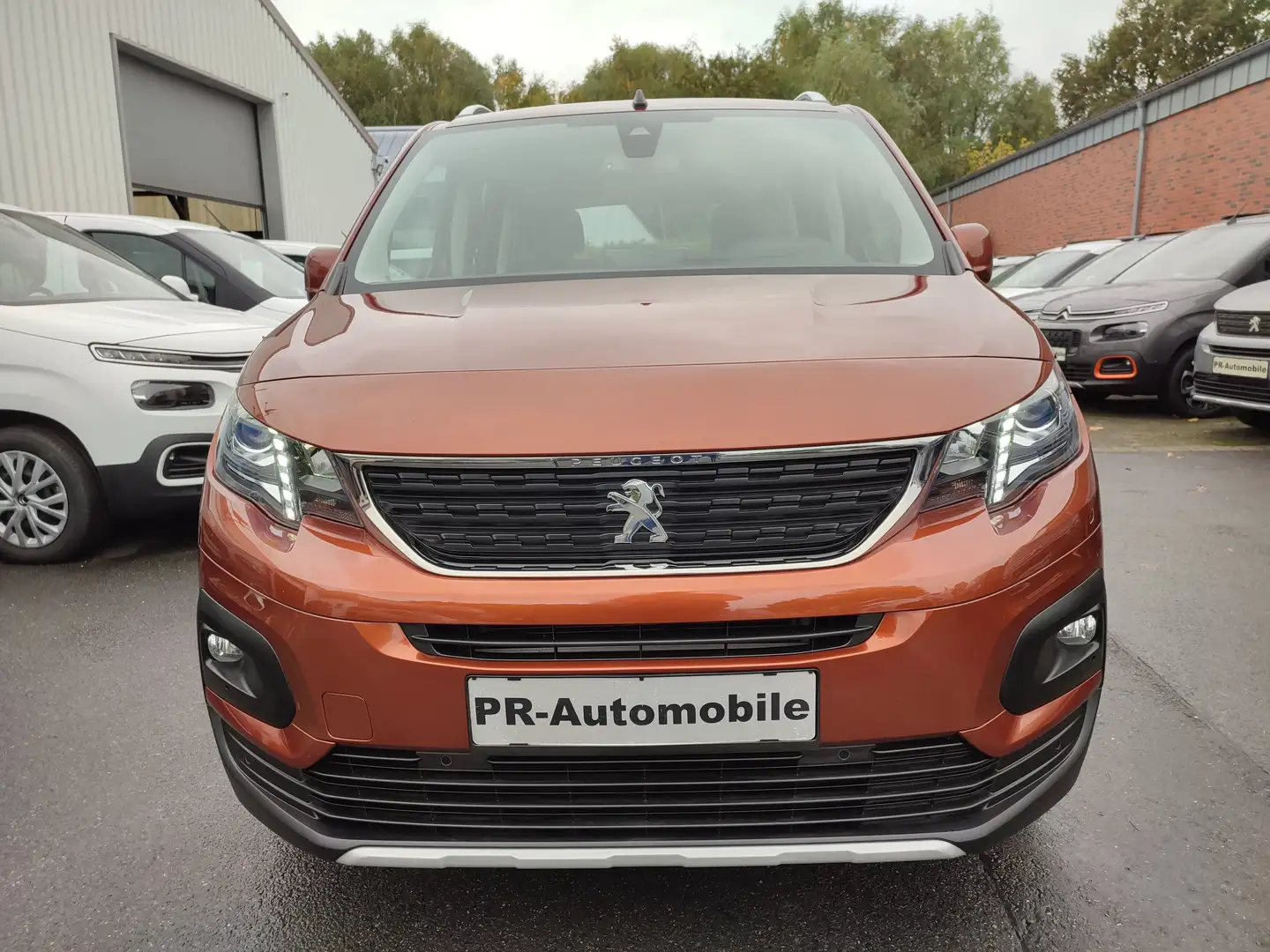 Peugeot Rifter Rifter BlueHDI 130 L1 Allure Navi+Cam/Klimaaut Braun - 2