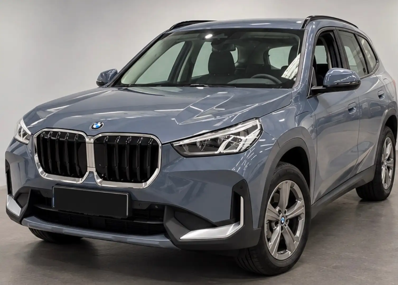 BMW X1 xDrive 30 e Grau - 1