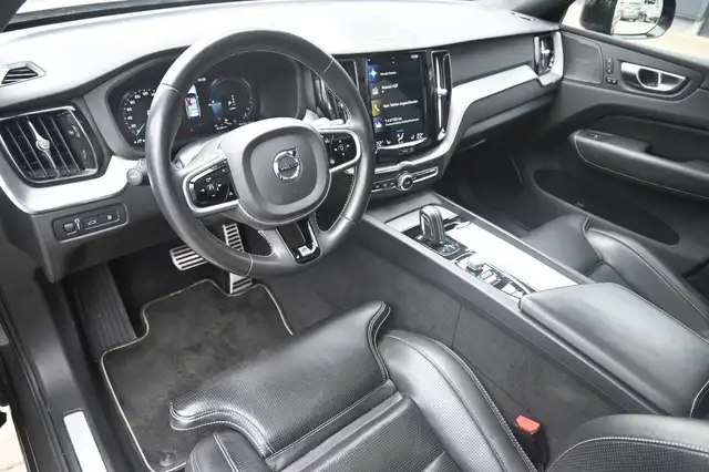 Volvo XC60 view 12