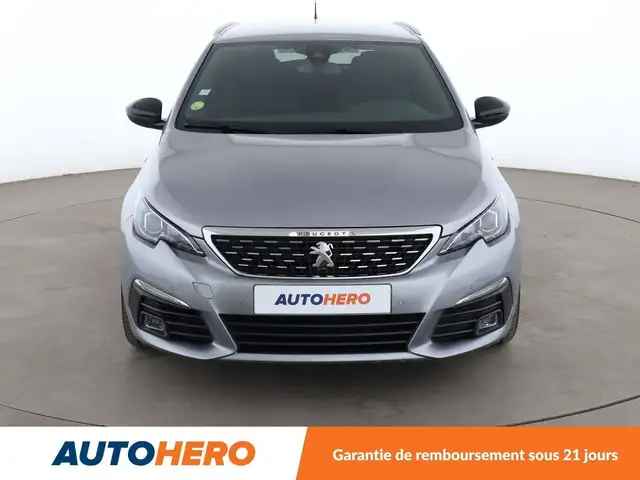 Peugeot 308 view 9