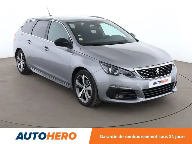 Peugeot 308 view 8