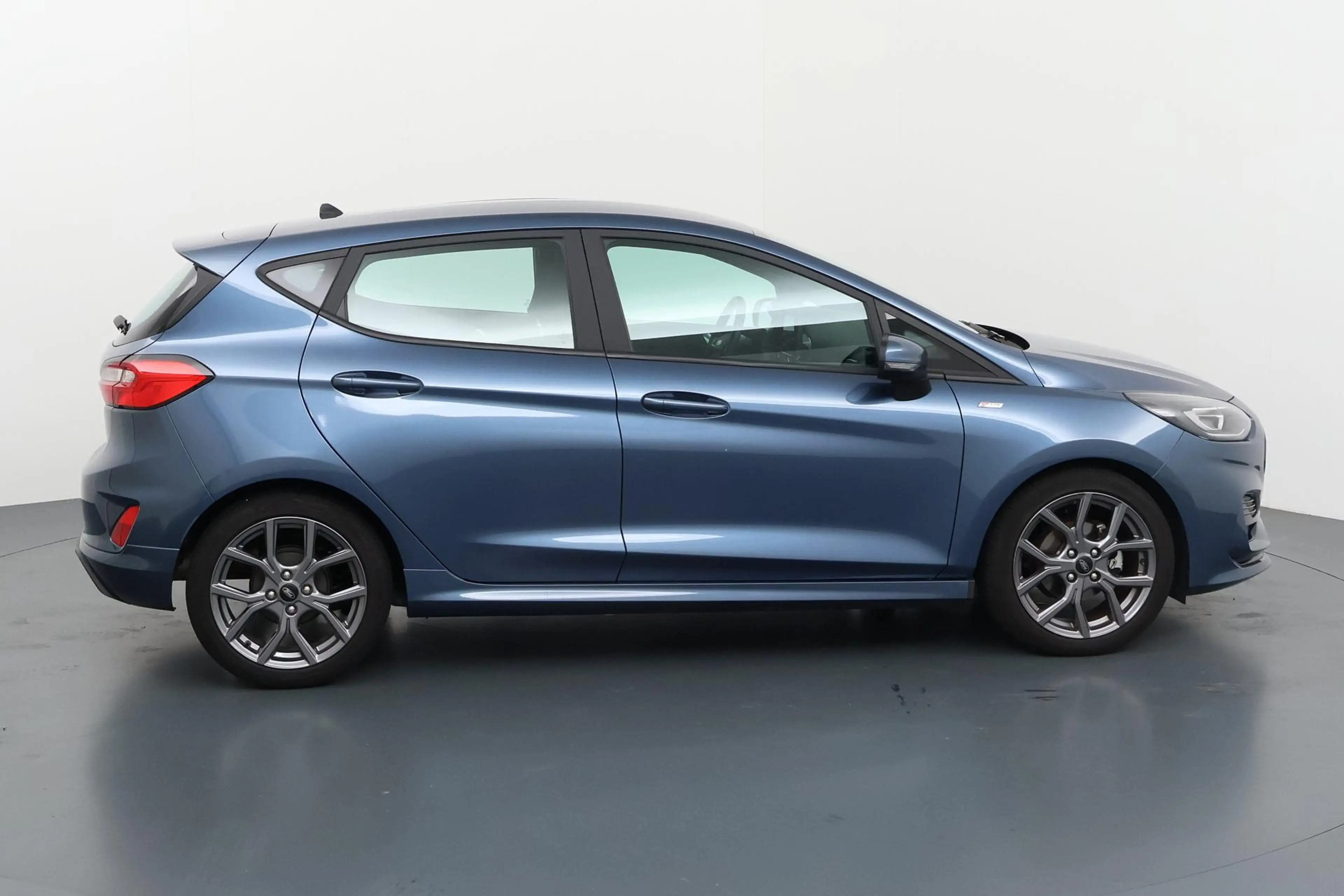 Ford Fiesta 1.0 EcoBoost Hybrid ST-Line Compact, wendbaar en v — photo 6