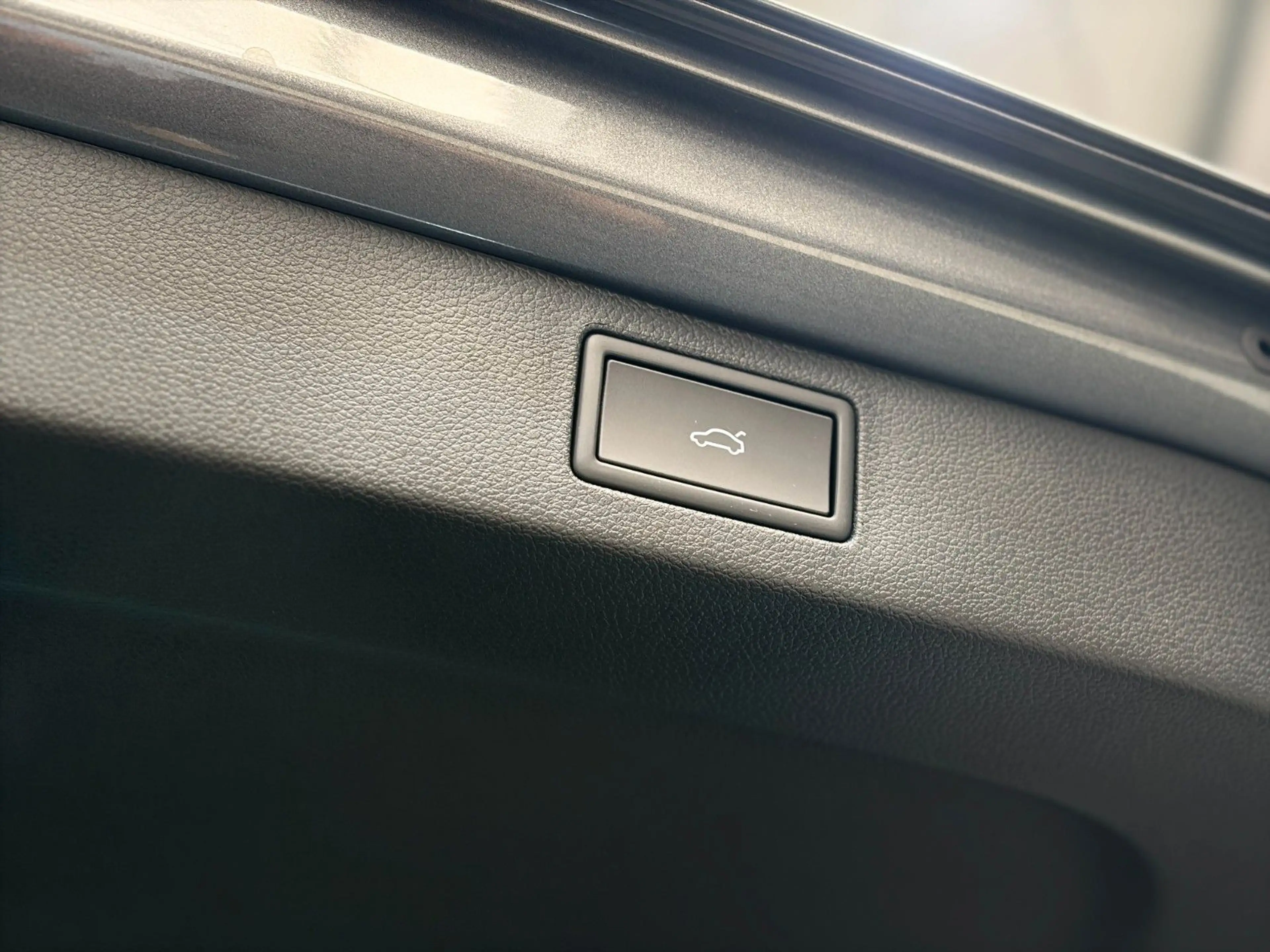 Skoda Kamiq Monte Carlo / AHK / Matrix — photo 8