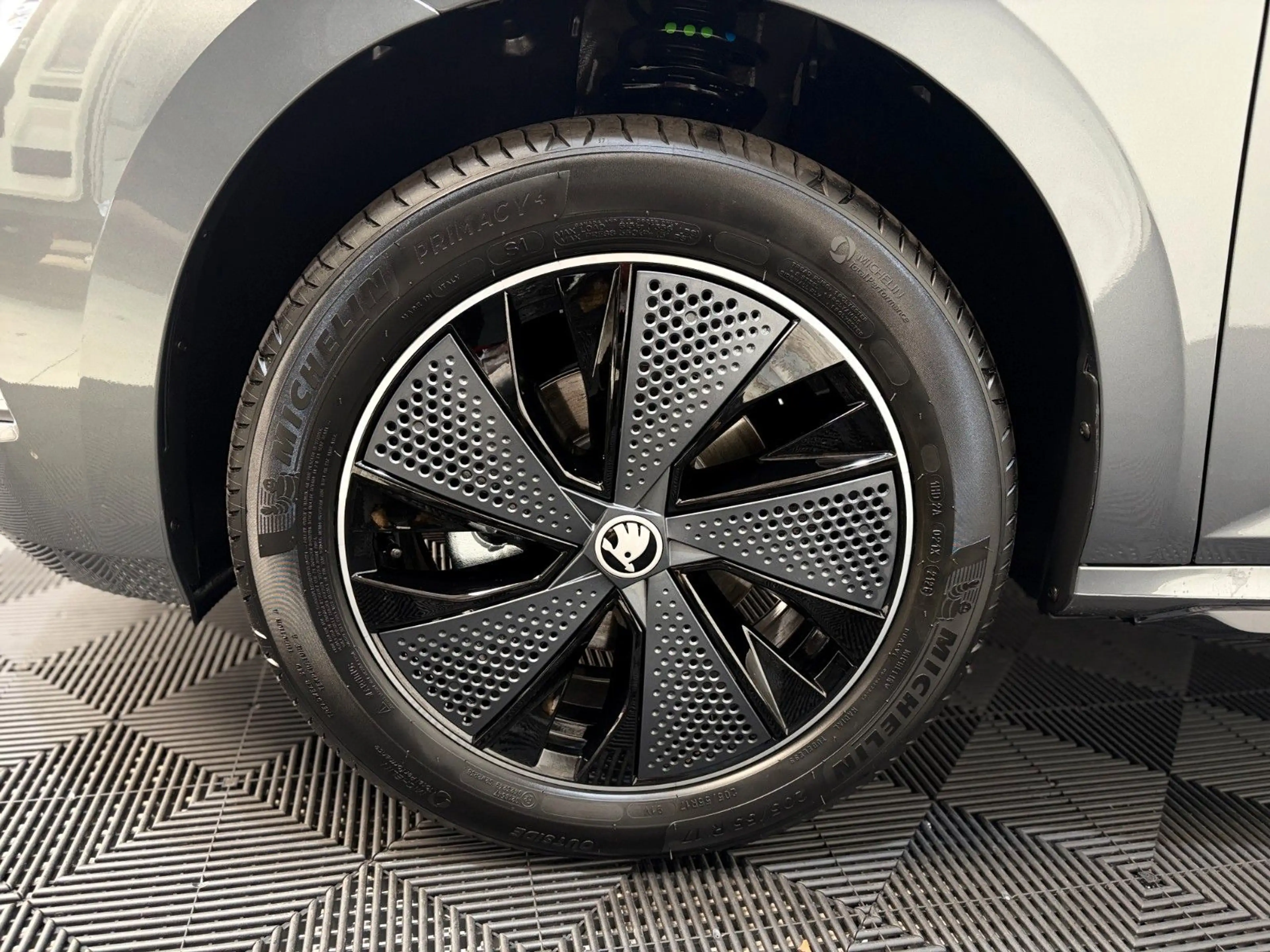 Skoda Kamiq Monte Carlo / AHK / Matrix — photo 9