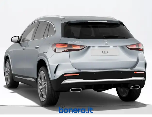 Mercedes-Benz Gla view 4