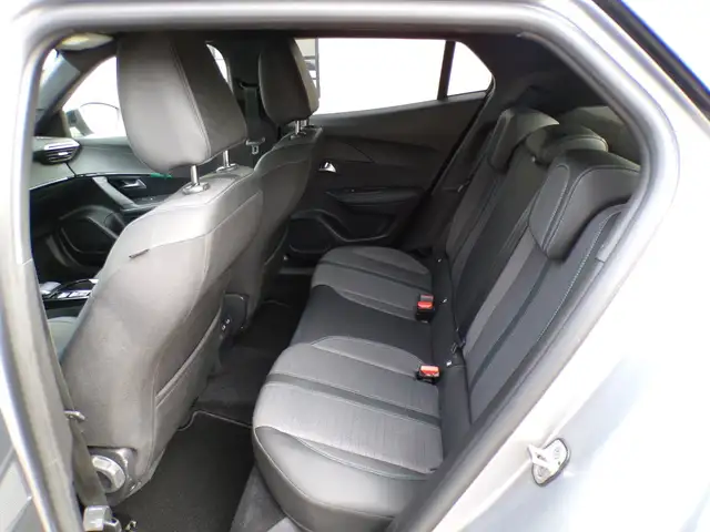 Peugeot 2008 view 12