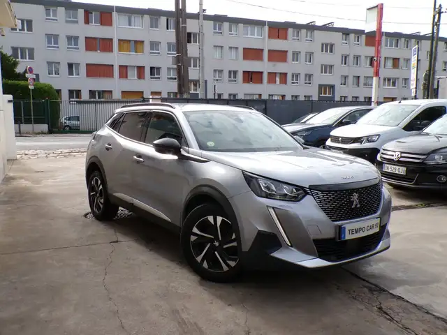 Peugeot 2008 view 3