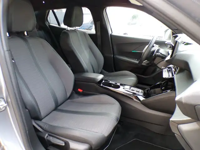Peugeot 2008 view 10
