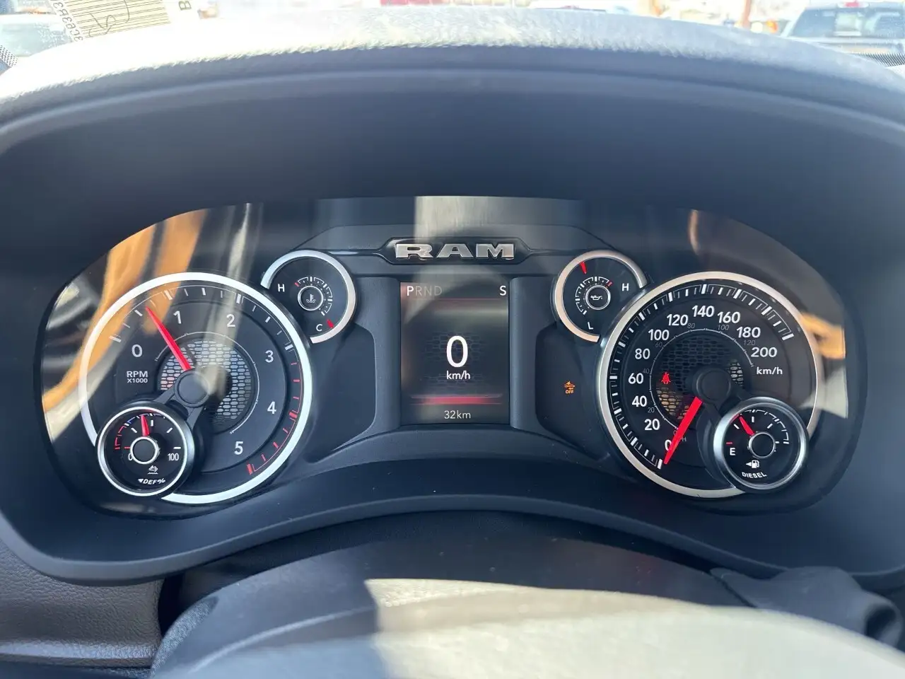 RAM 3500 снимка RAM 3500