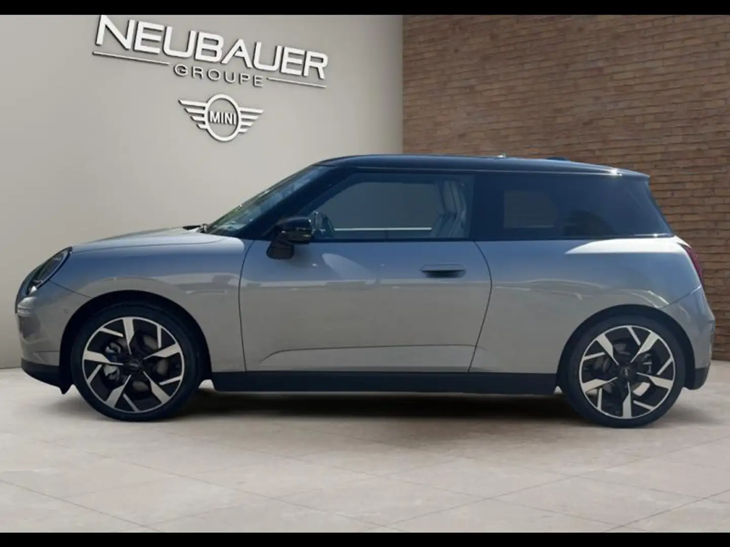 MINI Cooper SE 218ch Favoured Zilver - 2