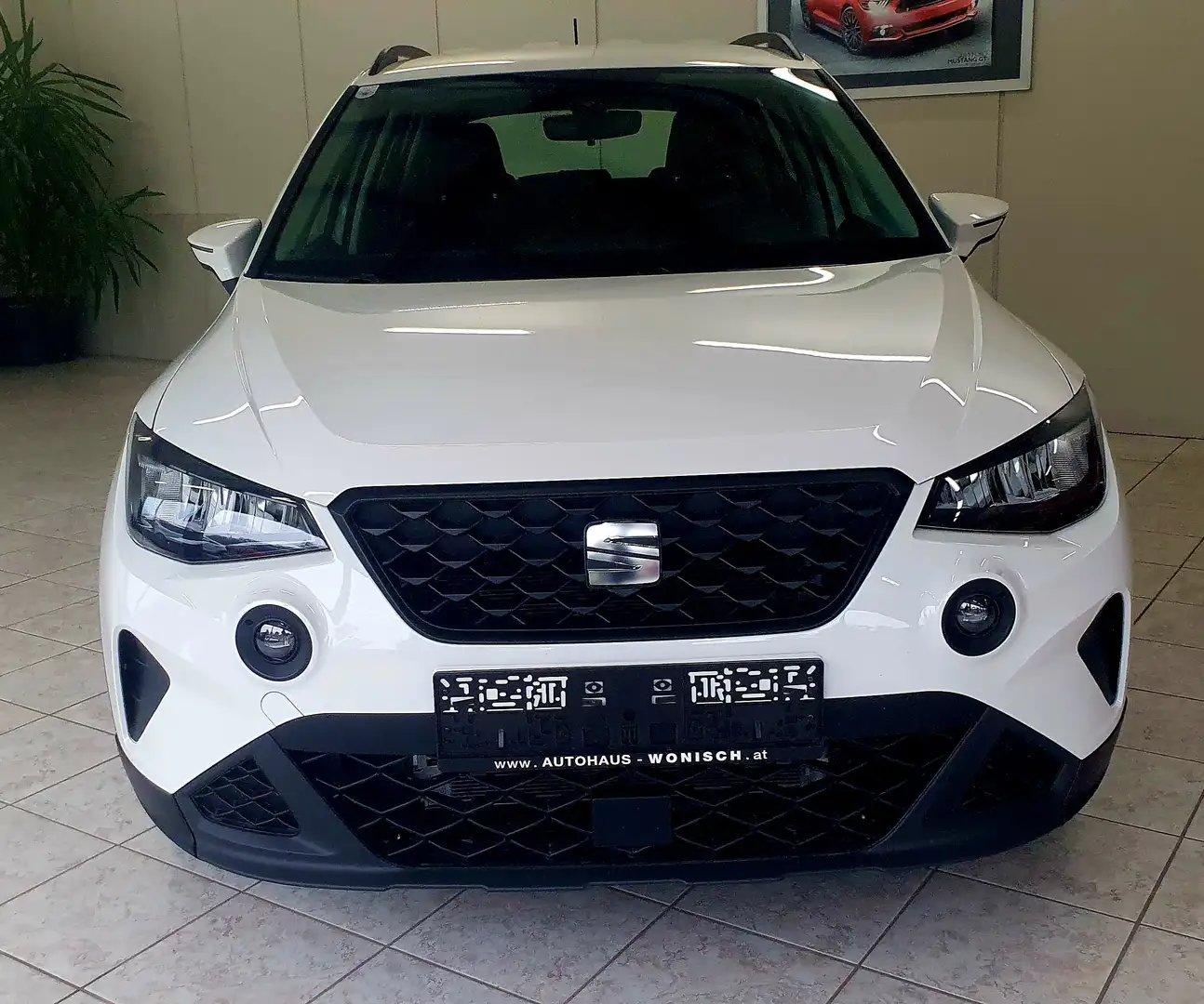 SEAT Arona 1,0 Eco TSI Weiß - 2