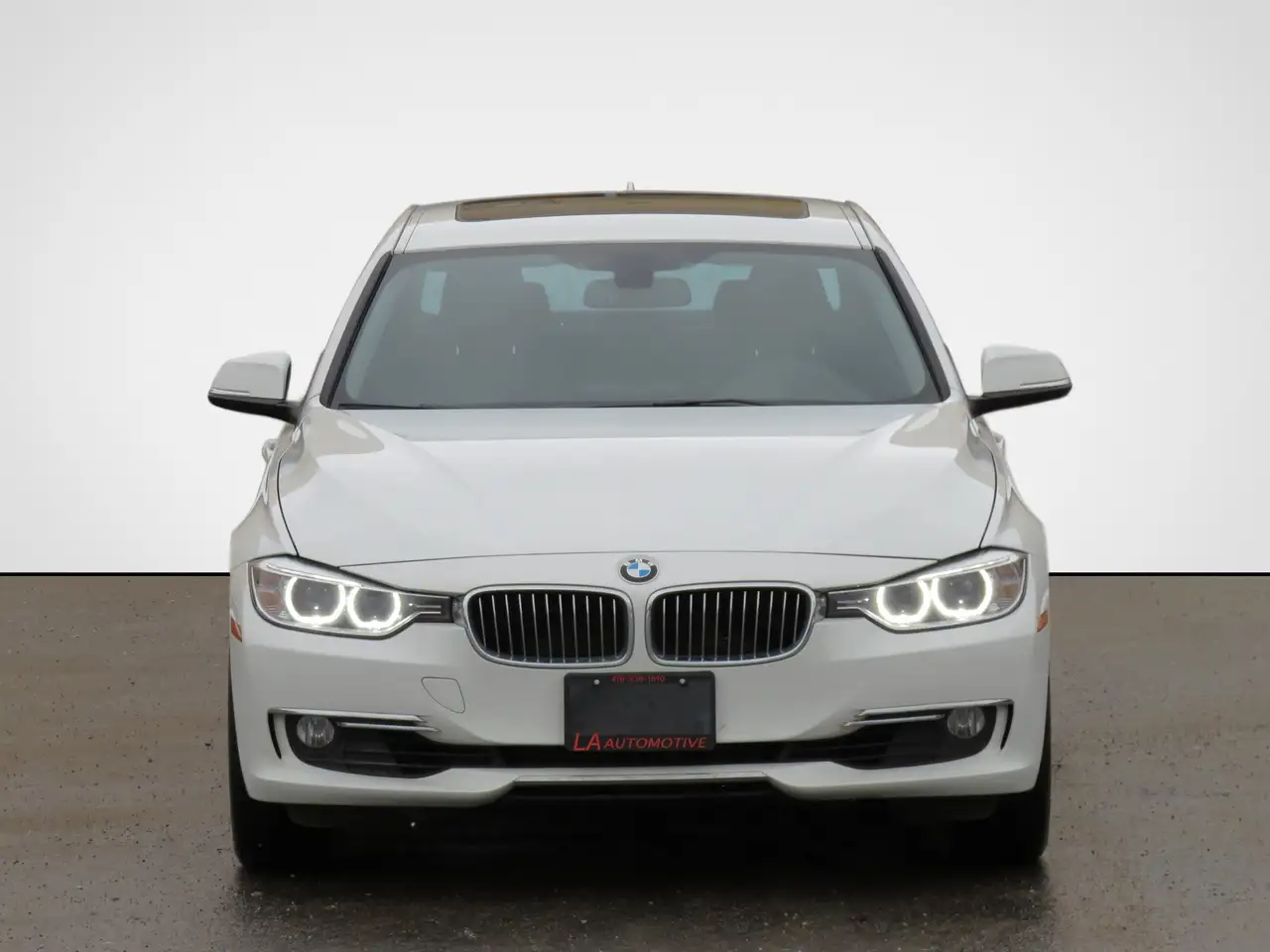 BMW 3 Series снимка BMW 3 Series