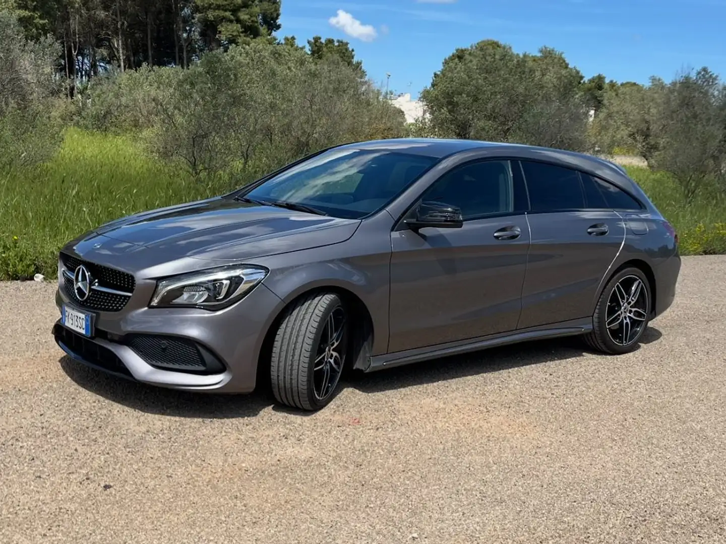 Mercedes-Benz CLA 200 CLAShooting Brake d Premium - 2