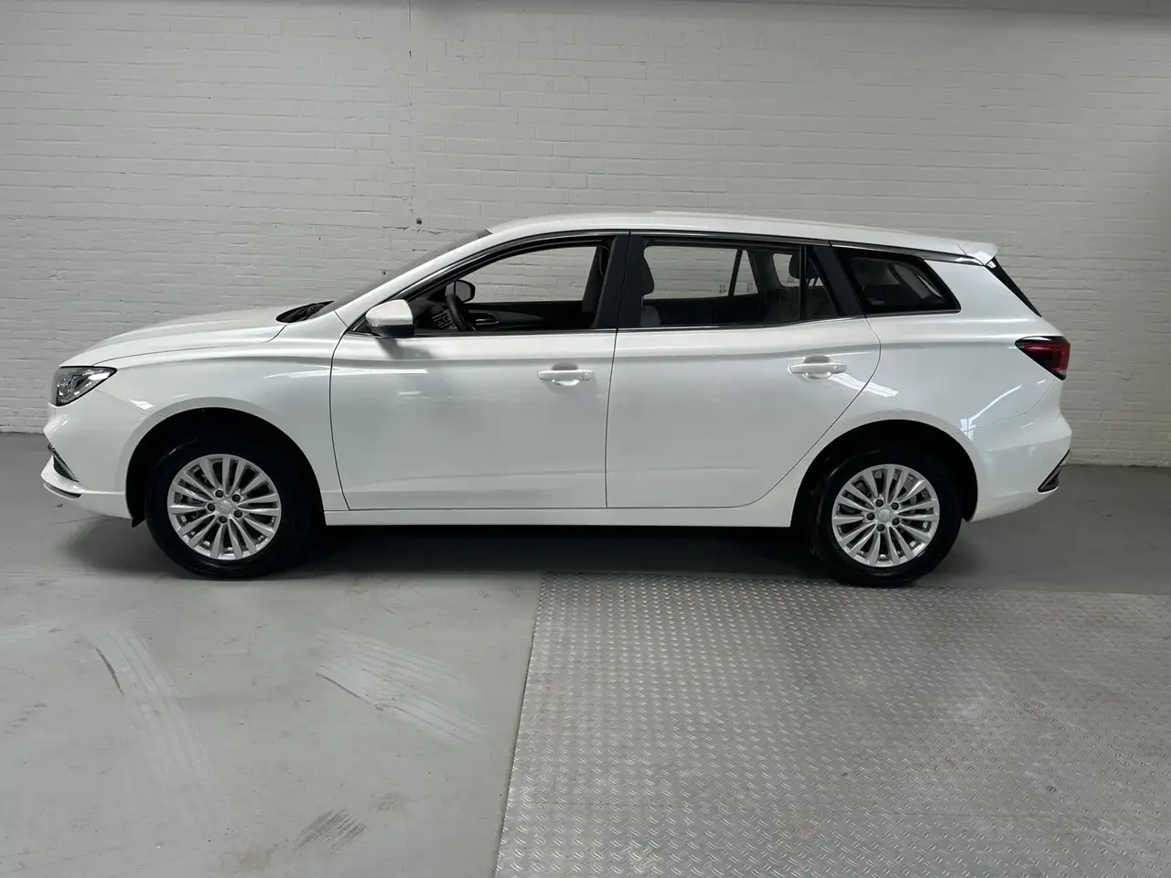 MG MG5 Electric Long Range Comfort 61 kWh CLIMA // CRUISE, миниатюра 6
