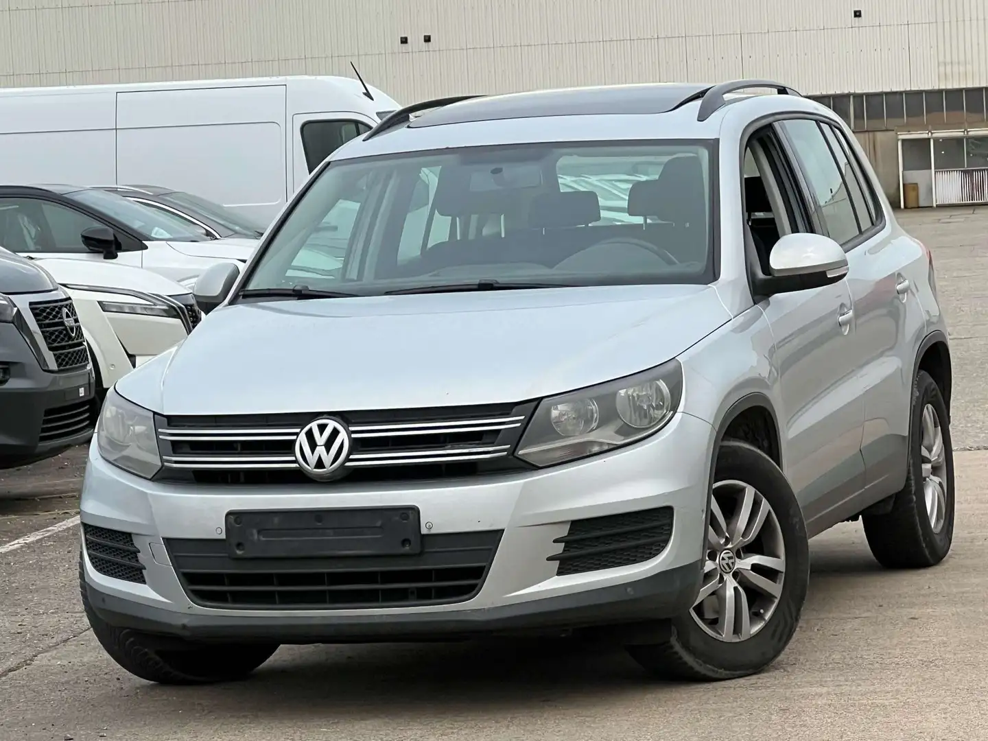 Volkswagen Tiguan 1.4 TSI/FULLOPTIONS/ETAT SHOW-ROOM/1PROP CARNET Gris - 1