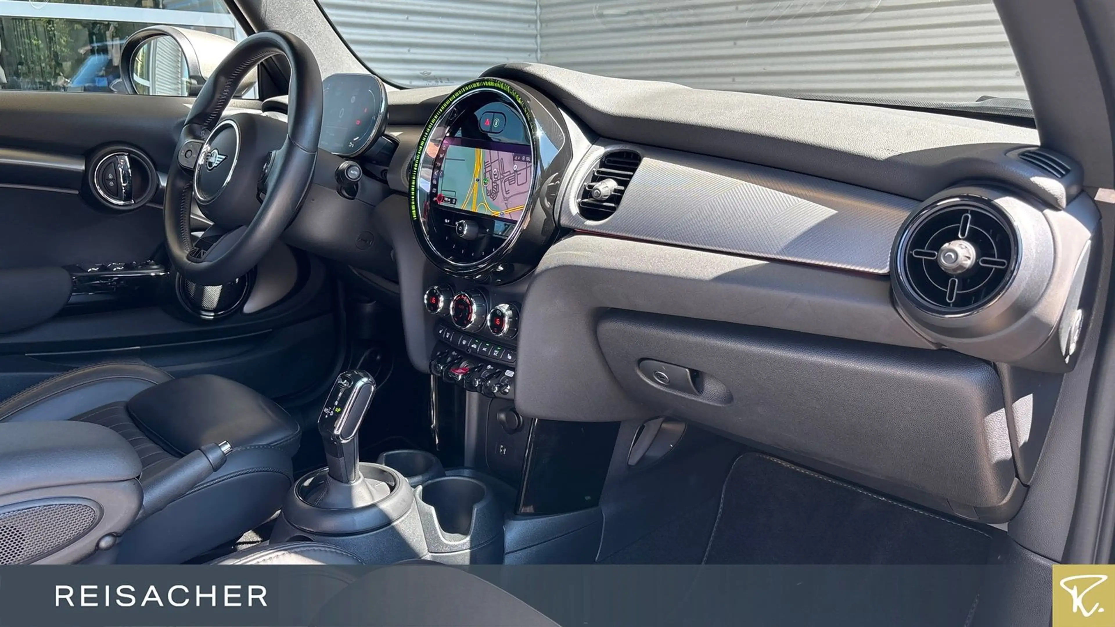 MINI Cooper S Cabrio A,Yours Trim,Navi,DA,SpSitze,LED — photo 13
