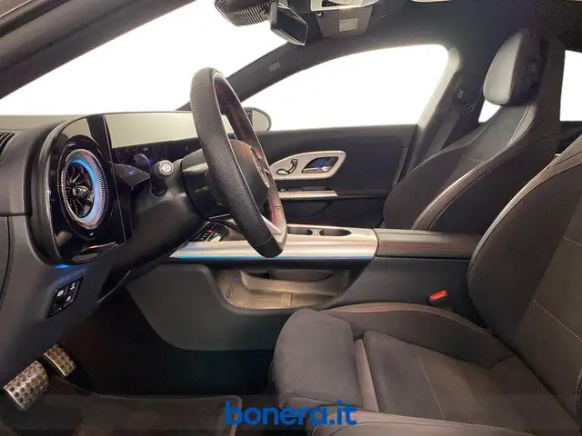 Mercedes-Benz CLA view 11