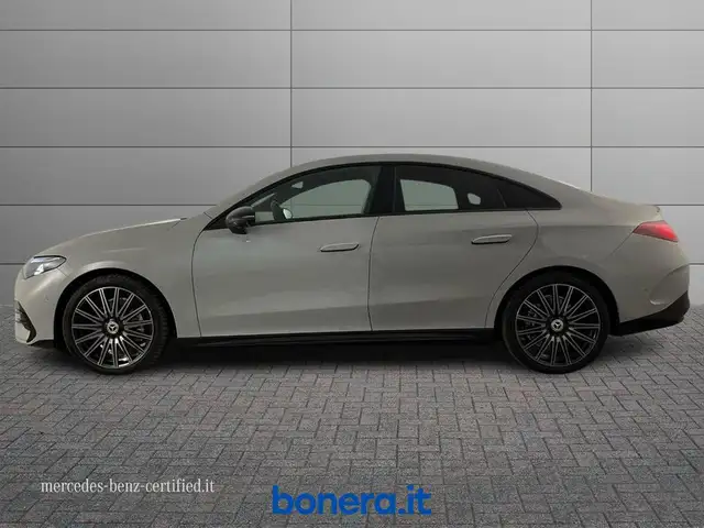 Mercedes-Benz CLA view 7