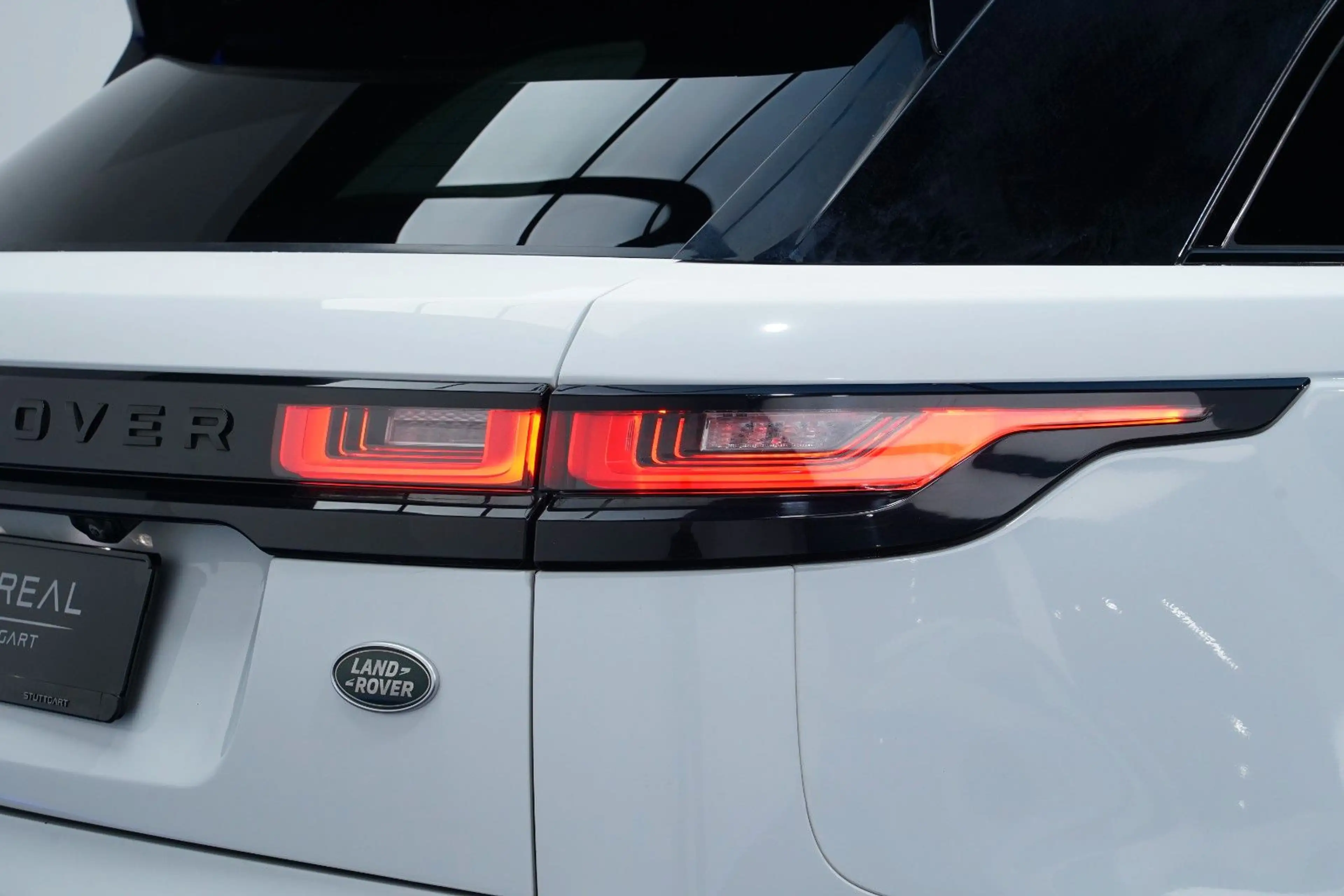Land Rover Range Rover Velar 2.0 D180 R-Dynamic HSE MY2020 — photo 13