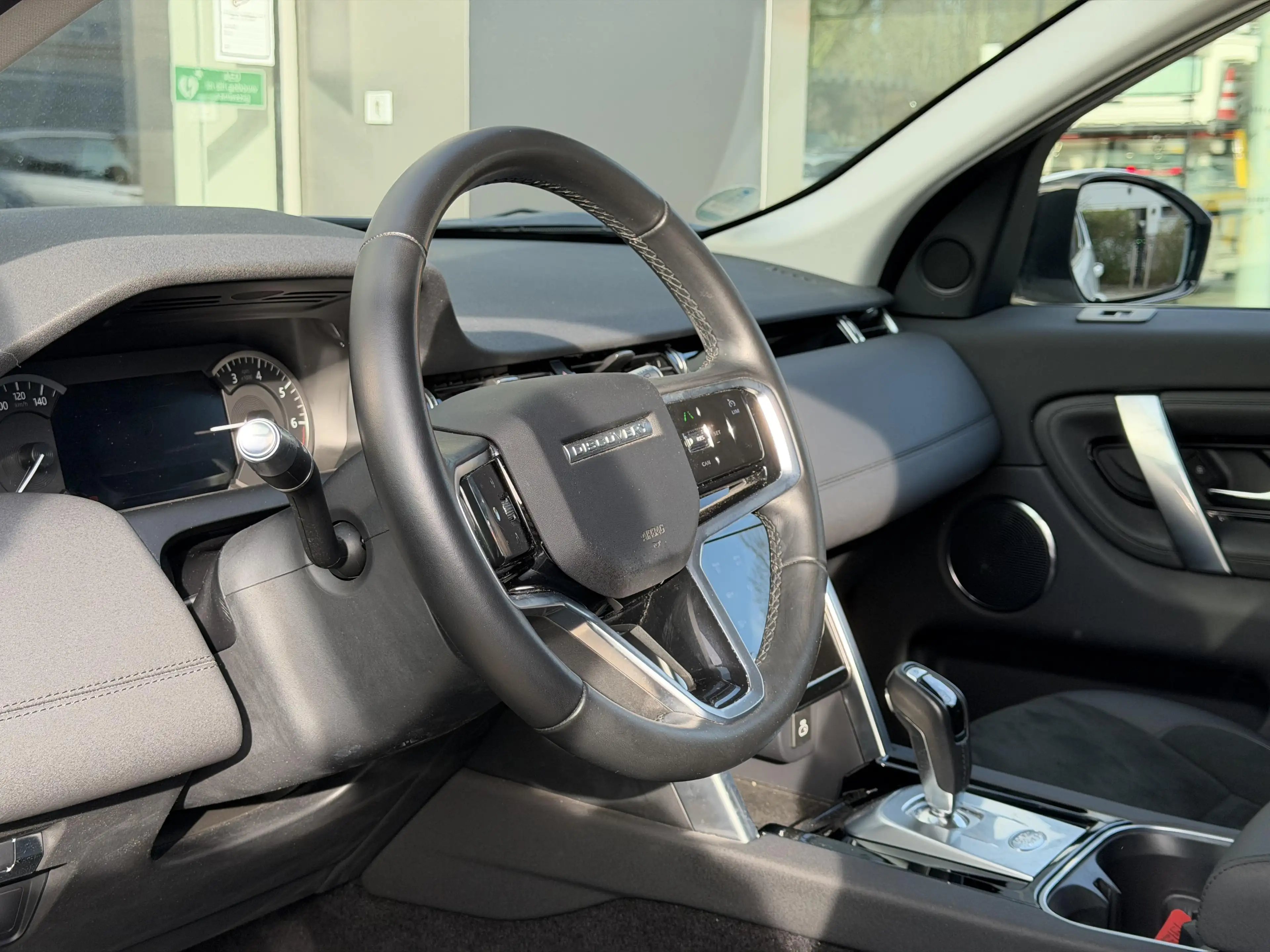 Land Rover Discovery Sport 1.5 PHEV P300e S Trekhaak | LED | Lane Assist | Ca — photo 3