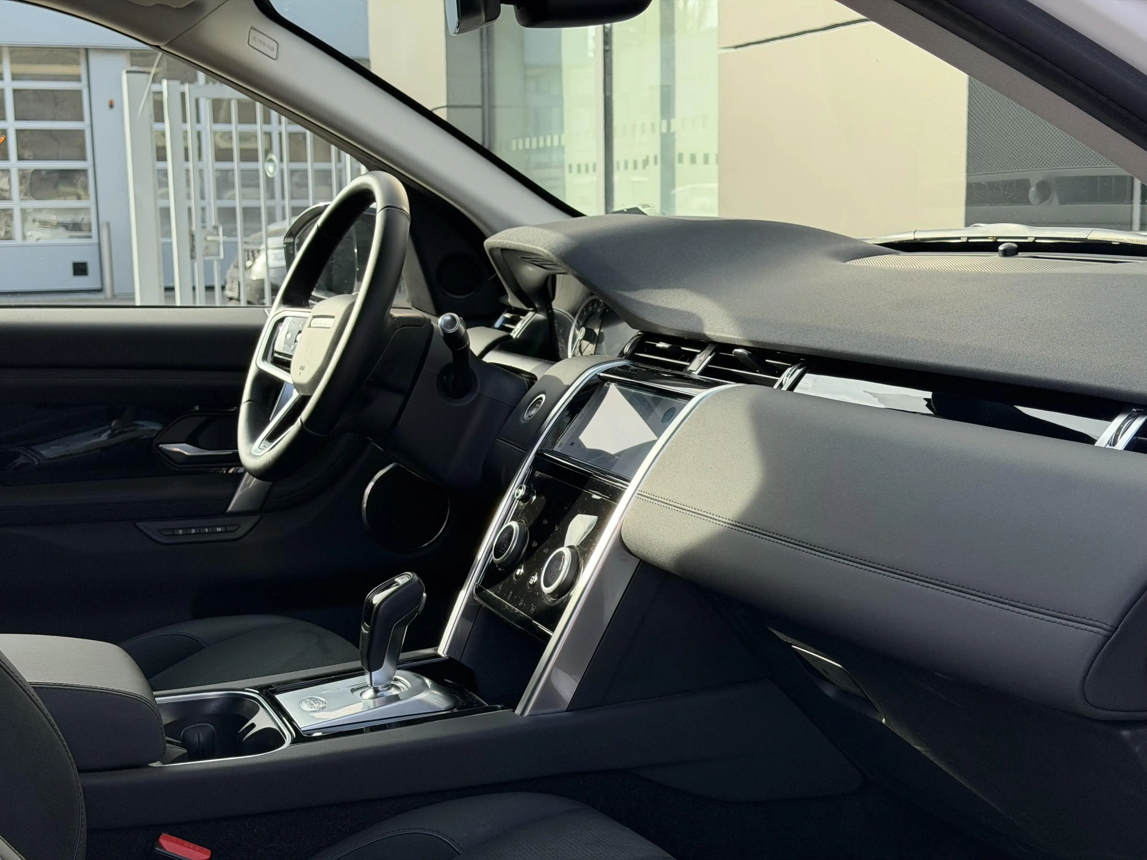 Land Rover Discovery Sport 1.5 PHEV P300e S Trekhaak | LED | Lane Assist | Ca — photo 9