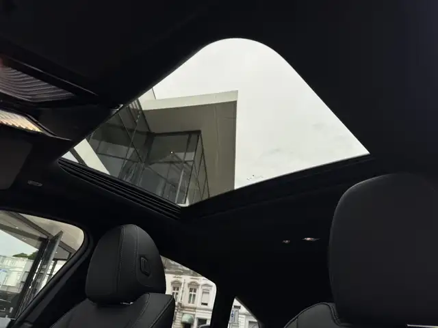 BMW 4 Series view 8