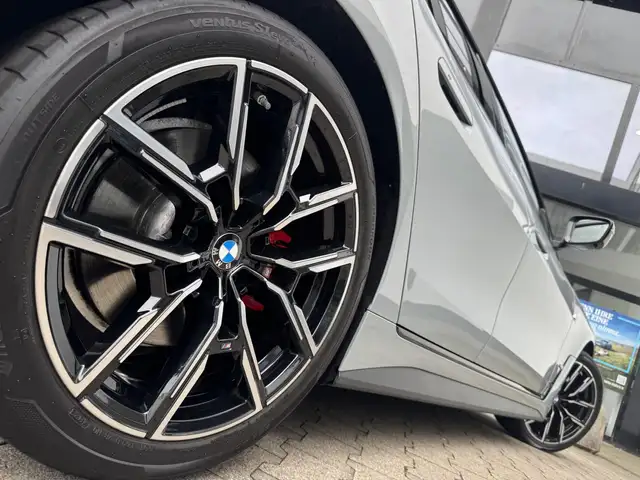 BMW 4 Series view 4