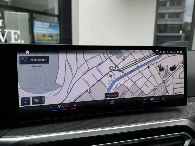BMW 4 Series view 9