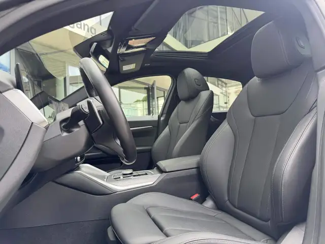 BMW 4 Series view 7