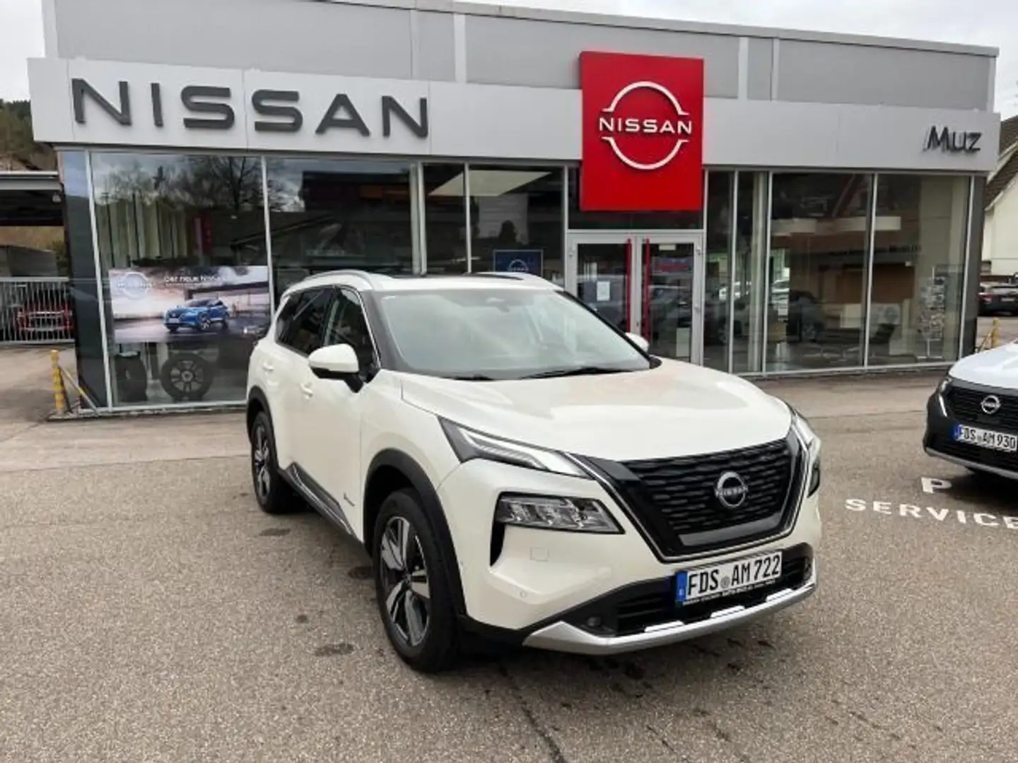Nissan X-Trail X-TRAIL 1.5 VC-T e-4ORCE 213 PS  AHK  4x4 Tekna Blanc - 2