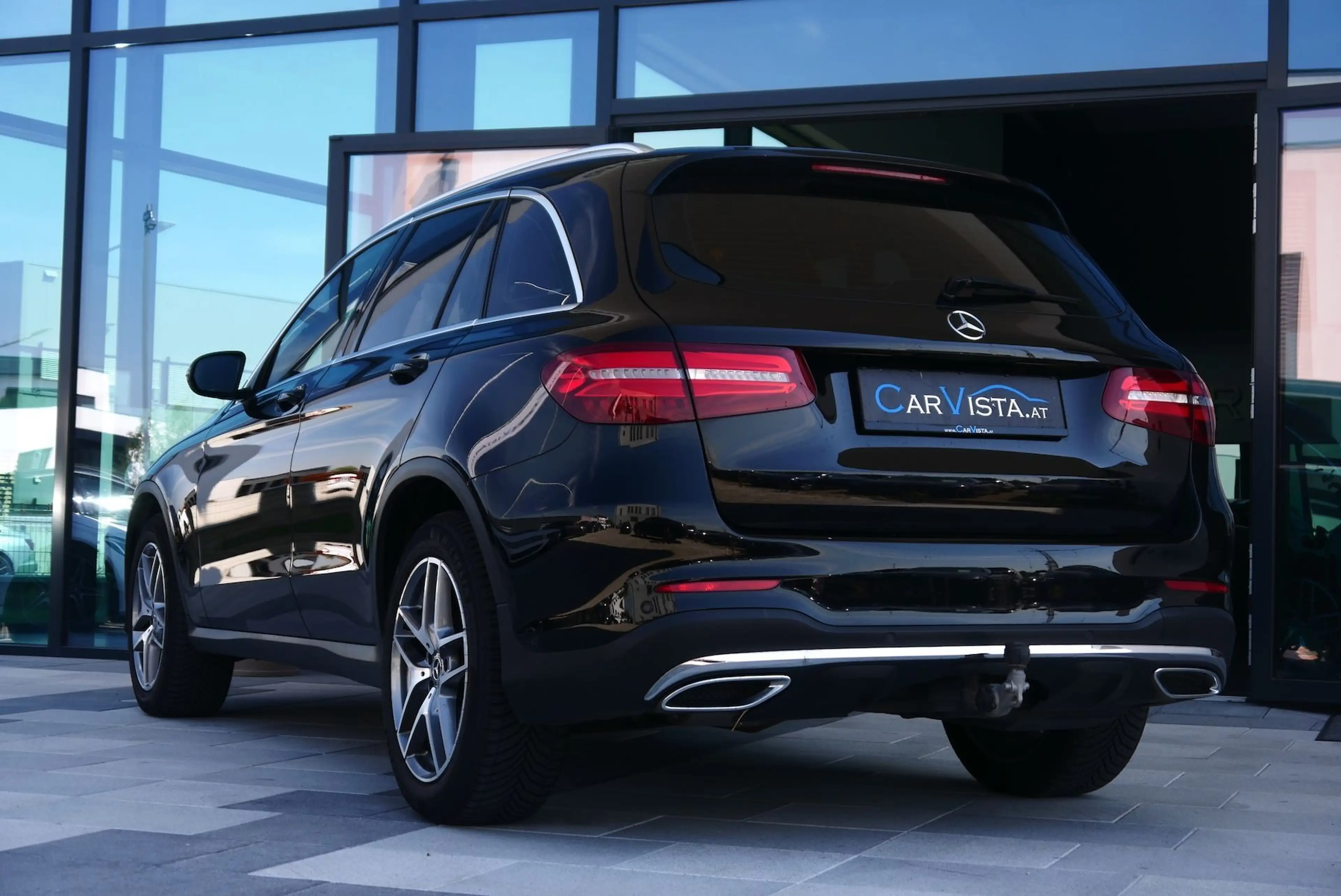 Mercedes-Benz GLC 250 d AMG Line 4Matic *AHK & Parkassistent* — photo 8