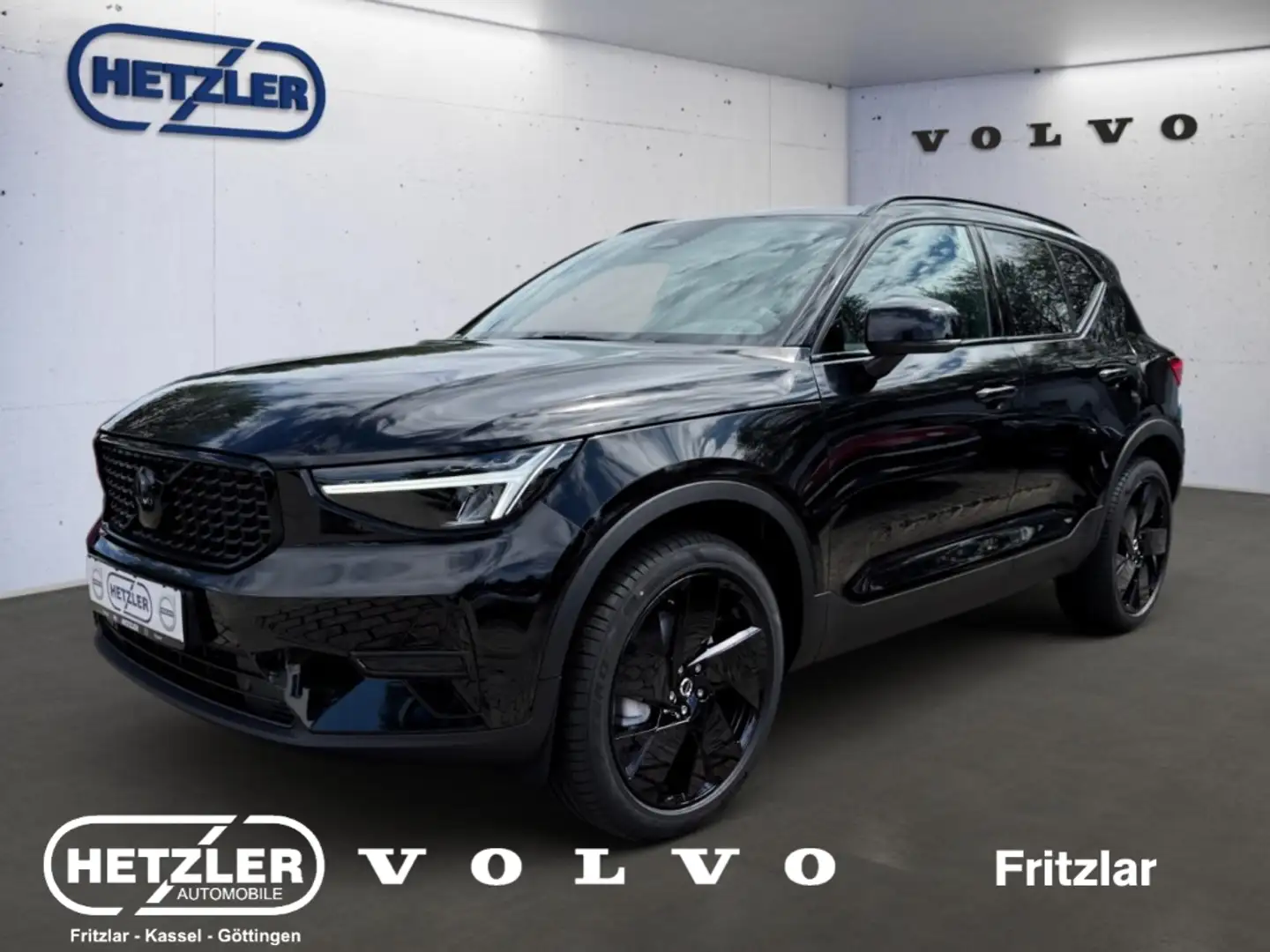 Volvo XC40 Plus Black Edition 2WD B3 EU6e Digitales Cockpit M Nero - 1