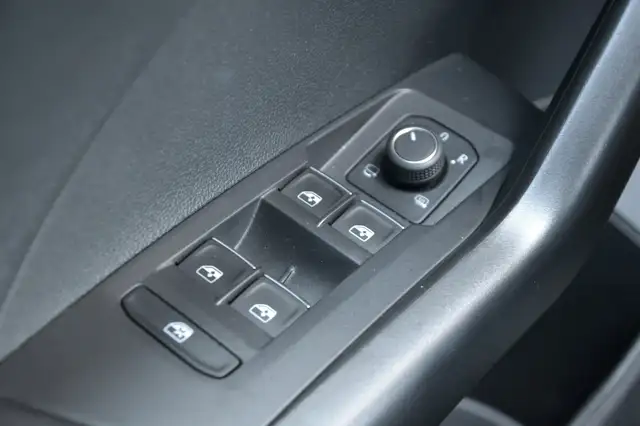 Volkswagen T-Cross view 19