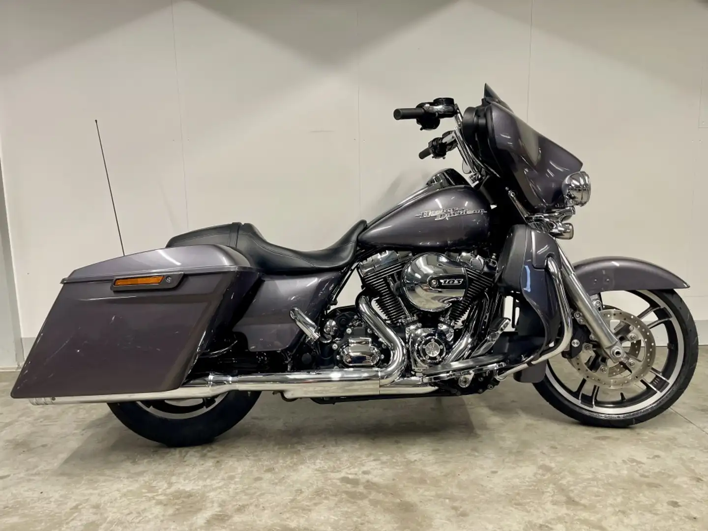 Harley-Davidson Street Glide TOURING FLHX MET ELEKTRONISCH REGELBAAR UITLAATSYS - 1