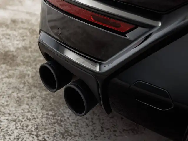 Lamborghini Urus view 11