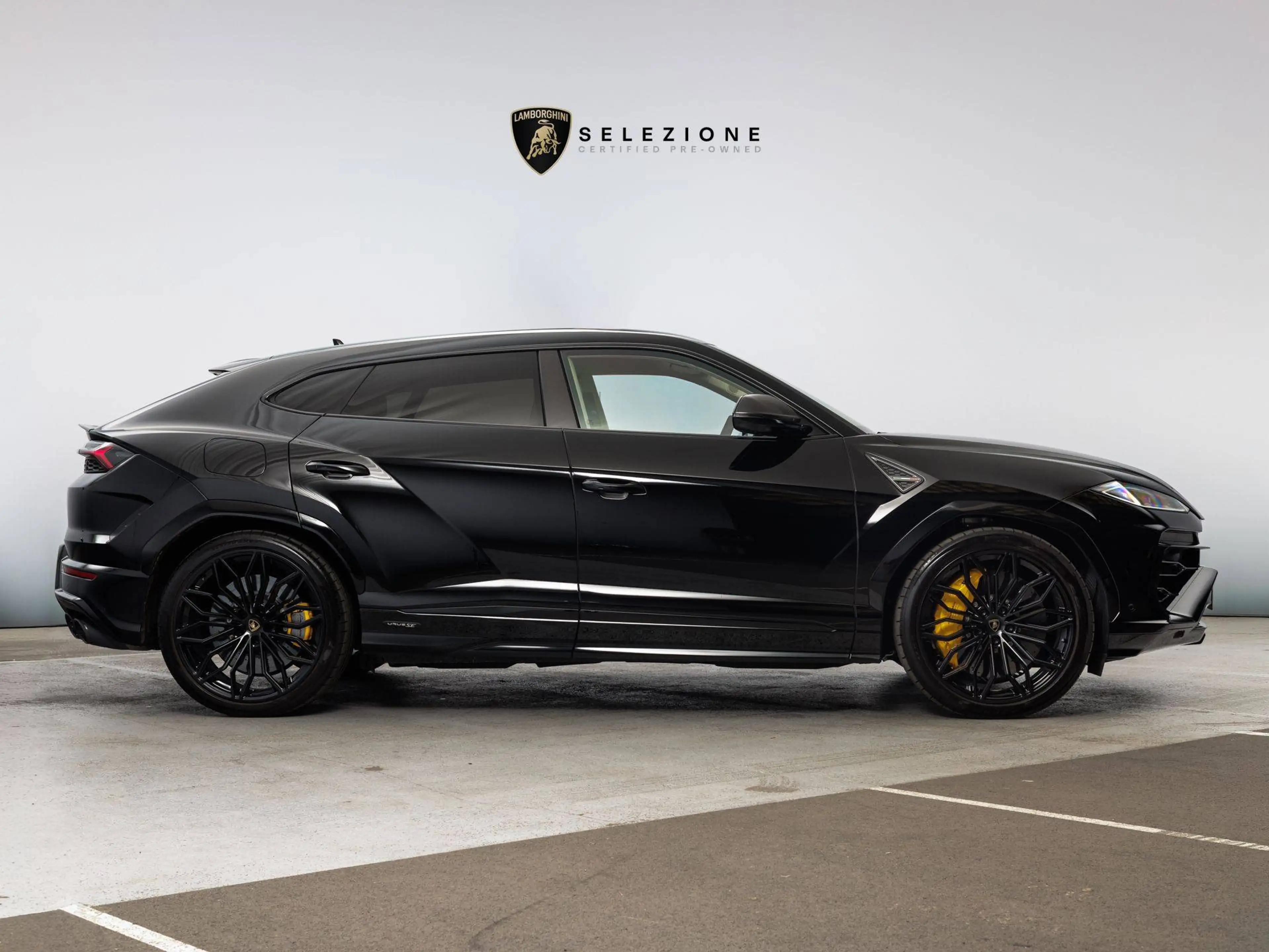 Lamborghini Urus SE MY26 — photo 3